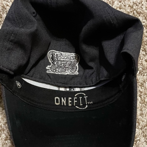 A House Divided - OU Sooners/OSU Cowboys - 2 caps - 1 price - Picture 7 of 9